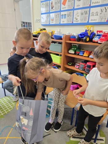 ffacc5e6-d675-40a5-903b-a853b178d1c2