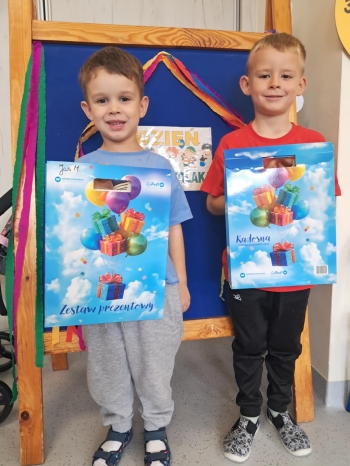 ef338eea-909d-41f1-a06e-2bfed9fb10fe