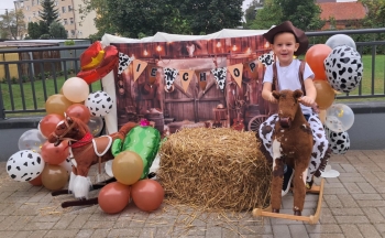 2c4aa49b-e282-4021-8e1f-cd66e1faa97f