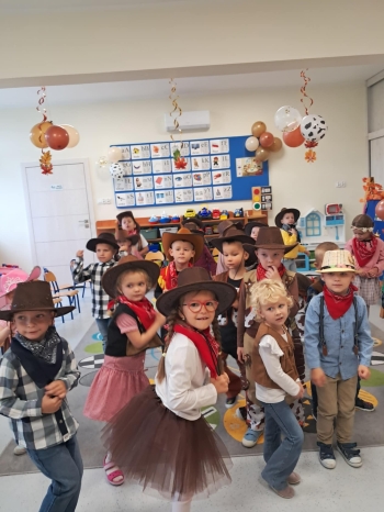 bd211980-d950-4c40-8ae9-3419804b9d4b