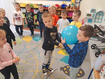 f9495538-a416-404d-b815-46639d81b1a0