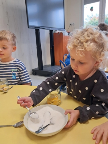 f9a07a06-6c8a-45dd-8676-8427d0176be4