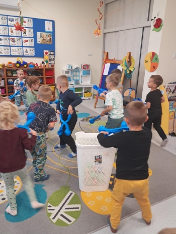 3c220d13-cc36-4954-a082-9d136c357b2f