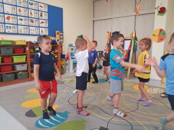 dfbae800-8939-4575-be27-19aad272c5f2