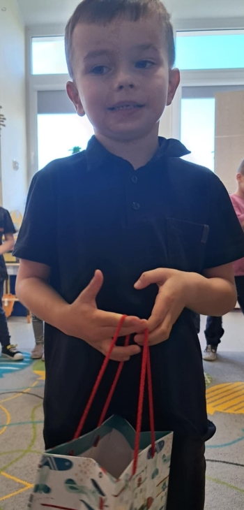 25f8d47a-ed36-4d09-b565-1688c2c6dcb5