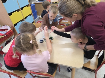 inbound7193557106978146299