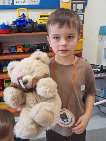 c03c82df-e9e3-4e9c-b7e0-921834614a57