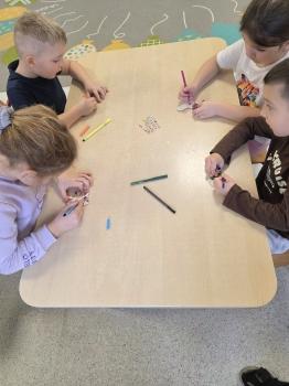 inbound5978119045093914878