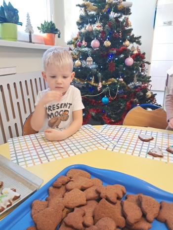 62e150b9-421f-4370-a323-6853ff0fdbe2