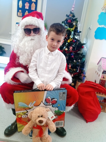 9f8566bd-d13c-4a05-8fef-200add95276c