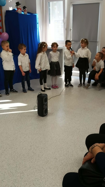 a0de28b0-9ef0-4537-9cab-7d6c0e9030f5