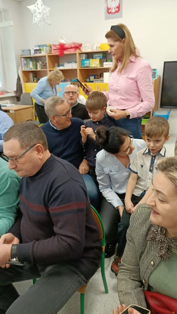 c66d42ed-8df4-4e83-b1b2-6ebe4809952d