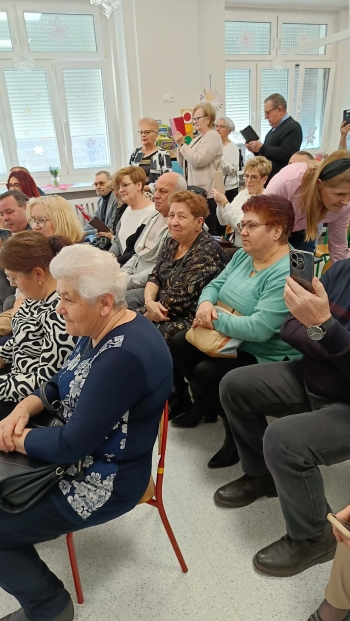 e6ed244b-4ab2-4a0e-ab8a-7d685098438e