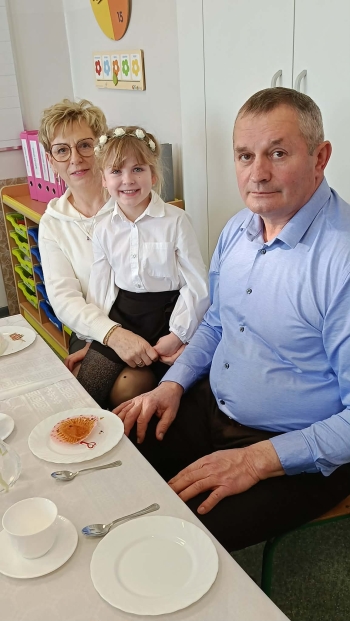 8988eb12-72e8-4f72-944b-ac99ff8e3977