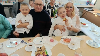 d71c2569-8a36-40c5-b53d-96cac490df31