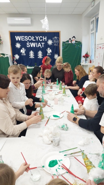 381e1784-bee5-41ca-aeb9-caa5e45fa69d