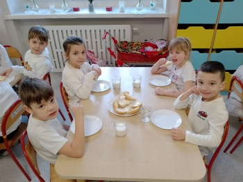 4f734196-5036-4462-bb90-09d4244c8825