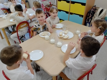 5ceee067-649e-47dd-a70b-be1af48b7d96